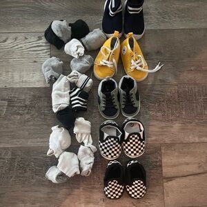 Lot of baby shoes